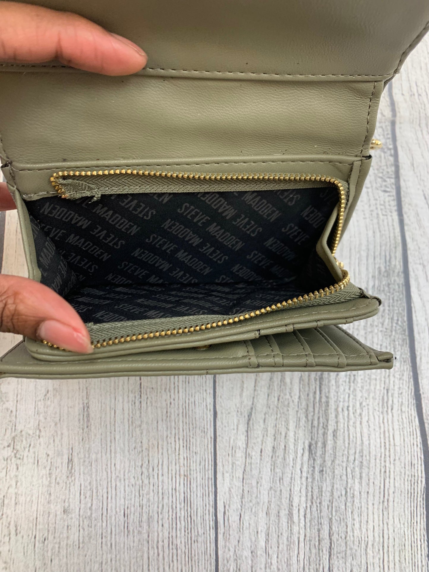 Wallet By Steve Madden  Size: Medium