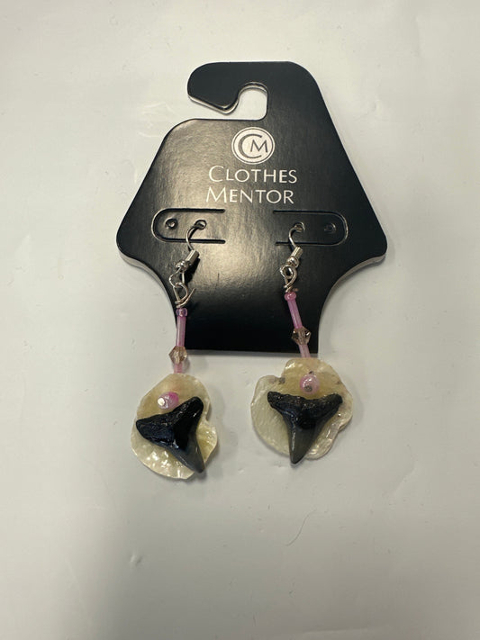 Earrings Dangle/drop By Clothes Mentor