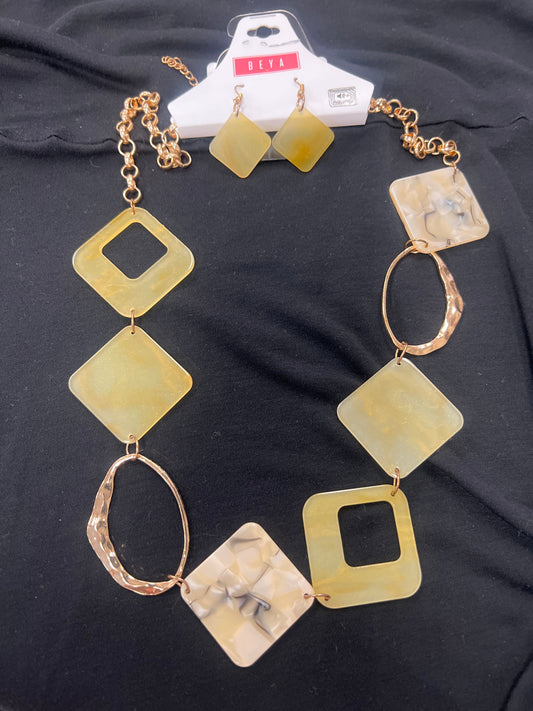 Necklace Set By Clothes Mentor