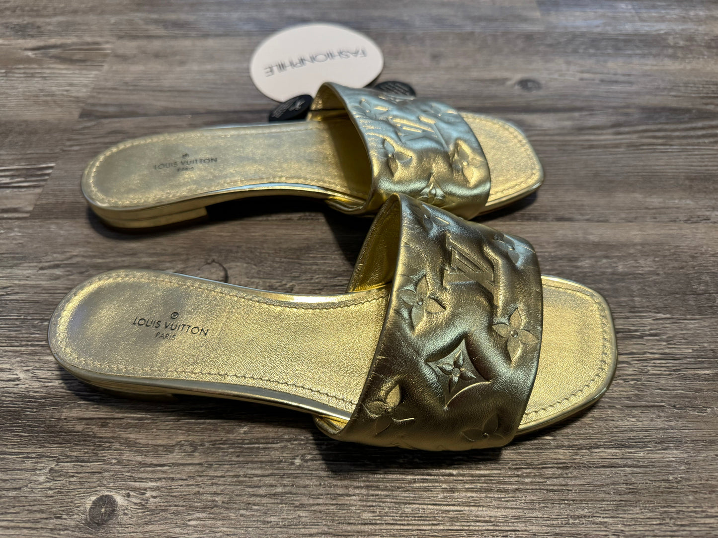 Sandals Flats By Louis Vuitton  Size: 7