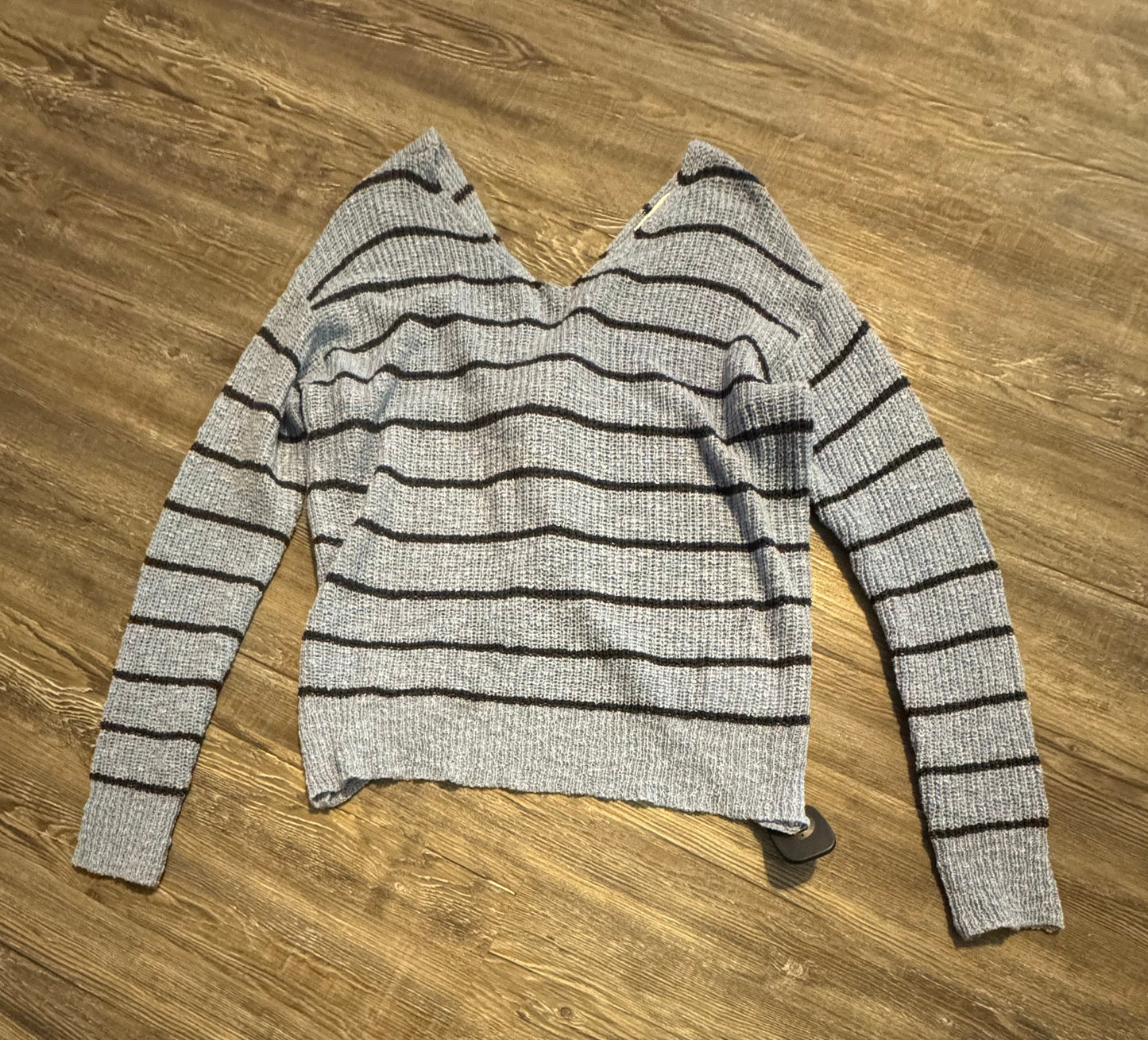 Sweater Cardigan By Clothes Mentor  Size: M