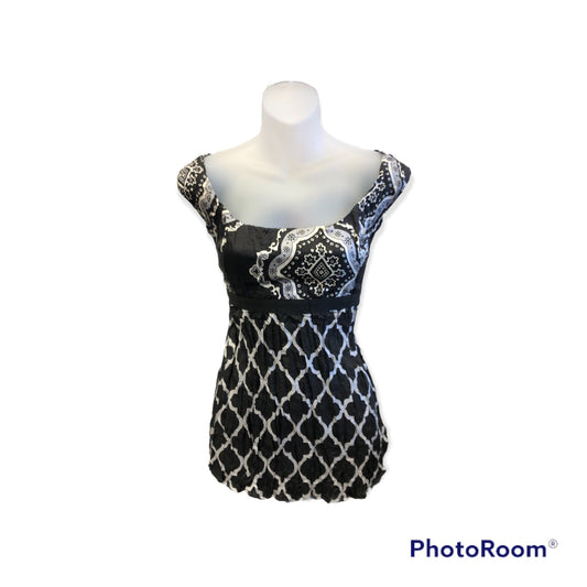 Top Sleeveless By White House Black Market Size: