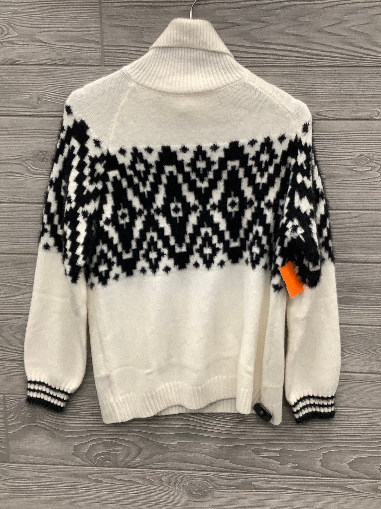 Sweater By Maurices  Size: L