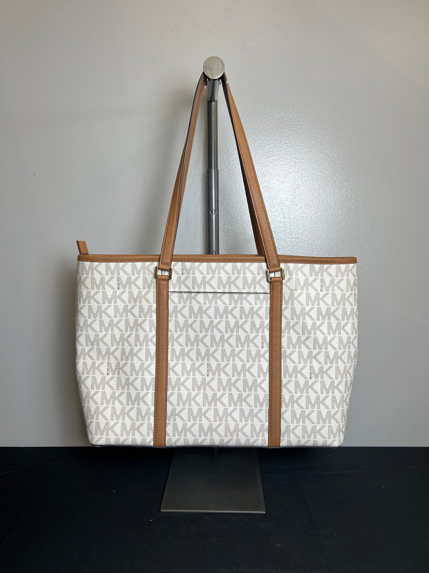 Tote Designer By Michael Kors  Size: Large