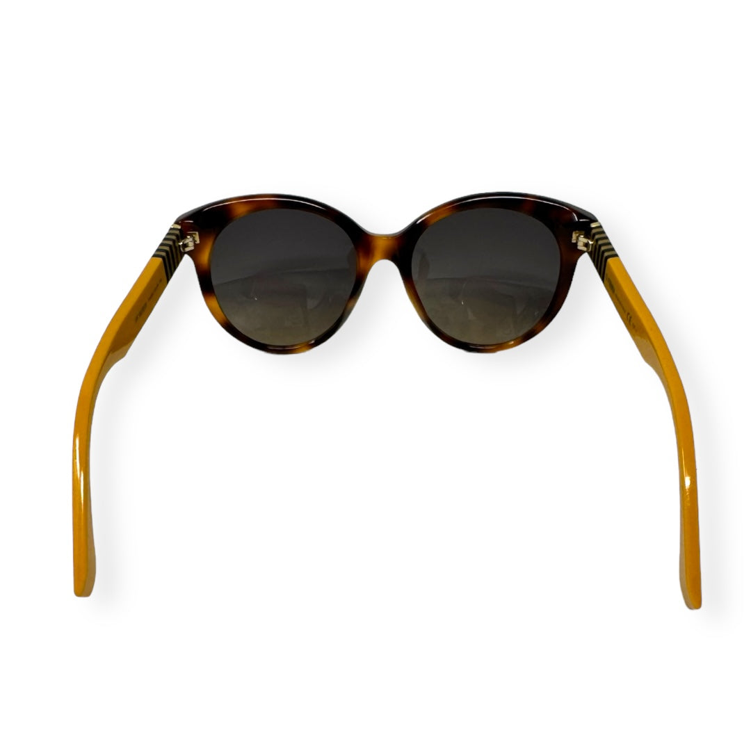 Cat Eye Sunglasses Luxury Designer By Fendi